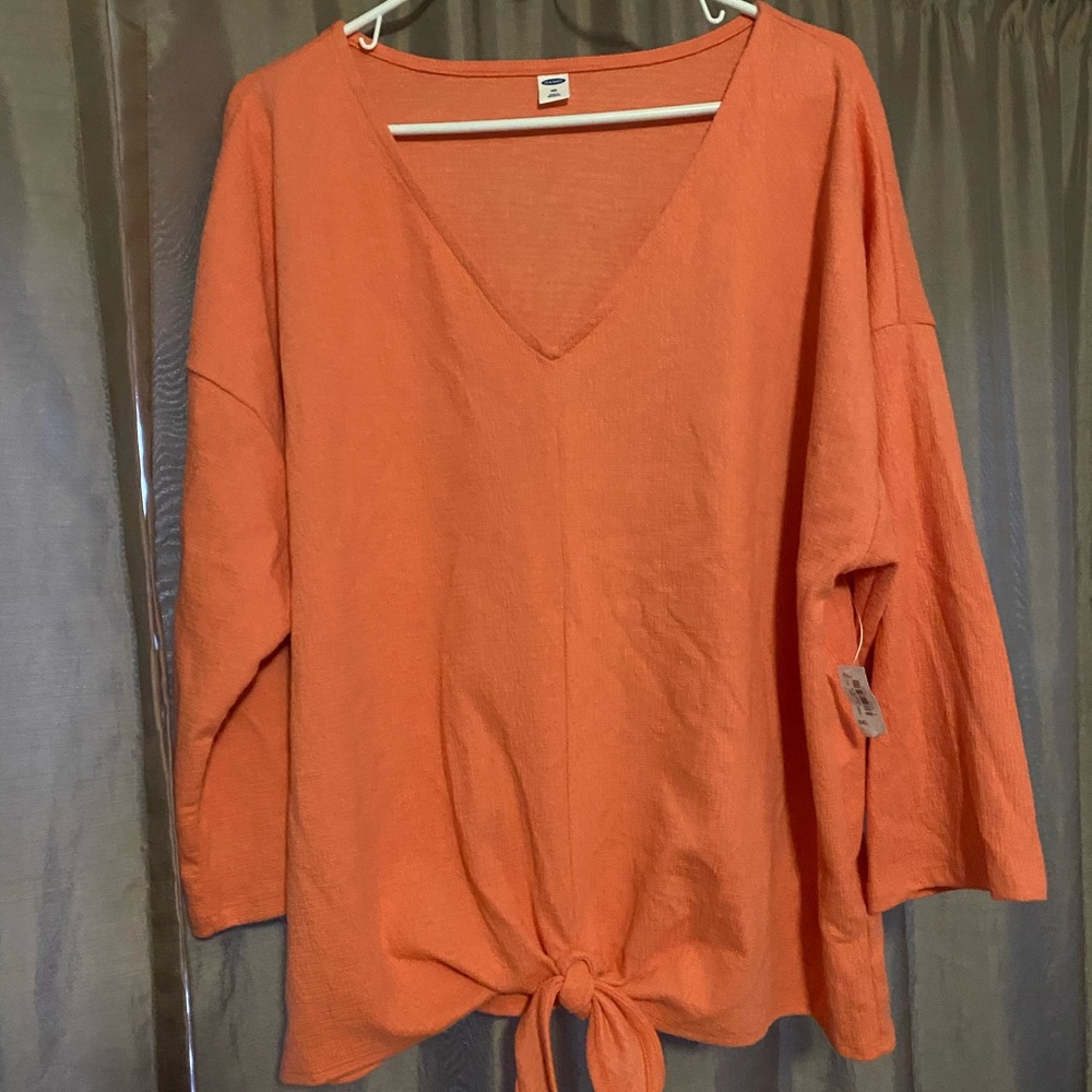 NWT Women’s front tie knot blouse